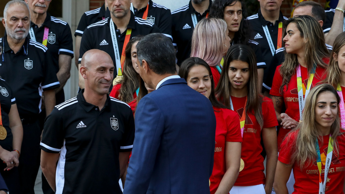 Rubiales and the Spanish champions were welcomed by Spanish President Pedro Sánchez. GETTY IMAGES