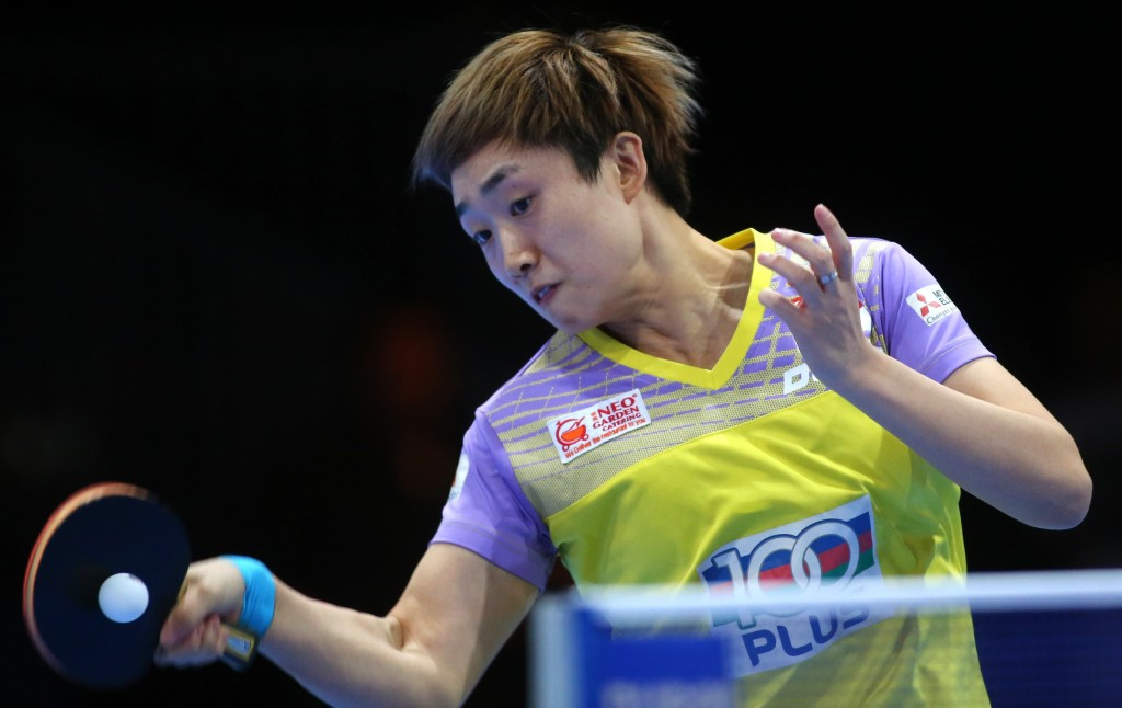Defending champion Feng Tianwei battled hard before winning her group ©ITTF