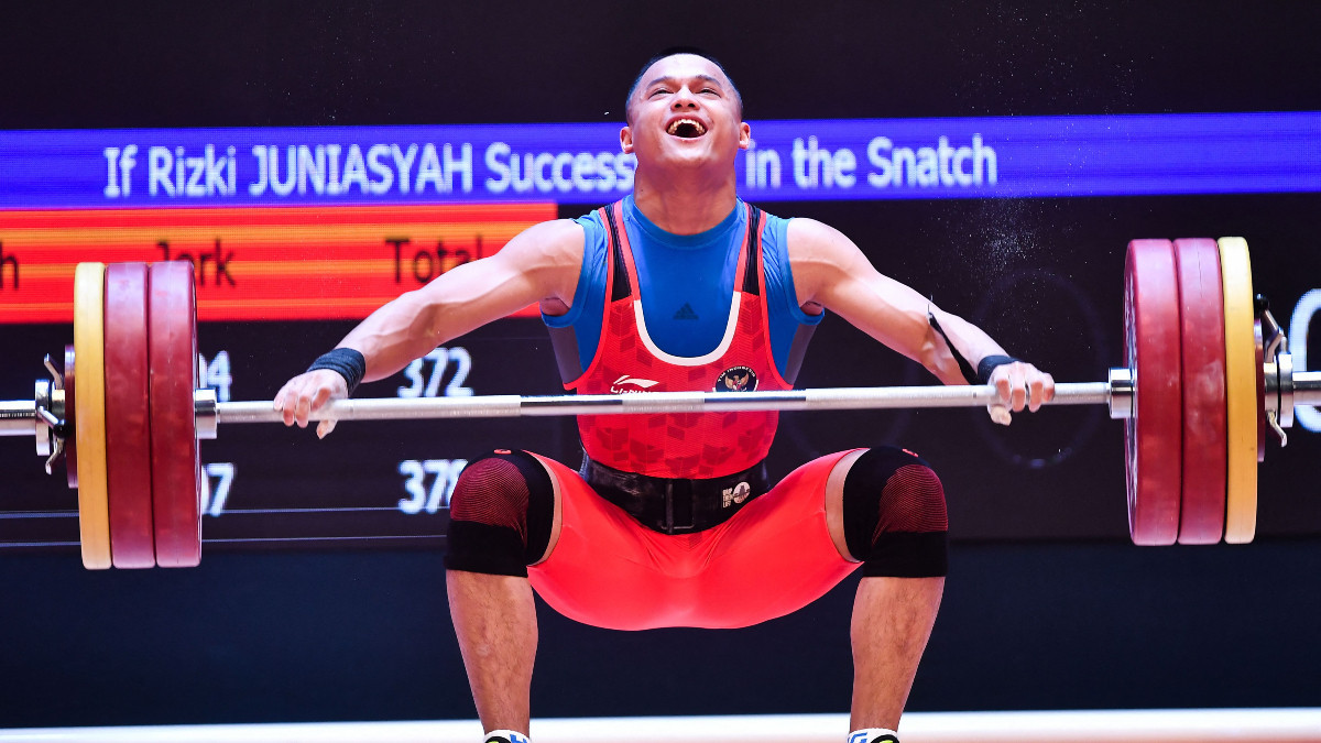 Big upsets and last-minute tickets to Paris at the Phuket weightlifting show