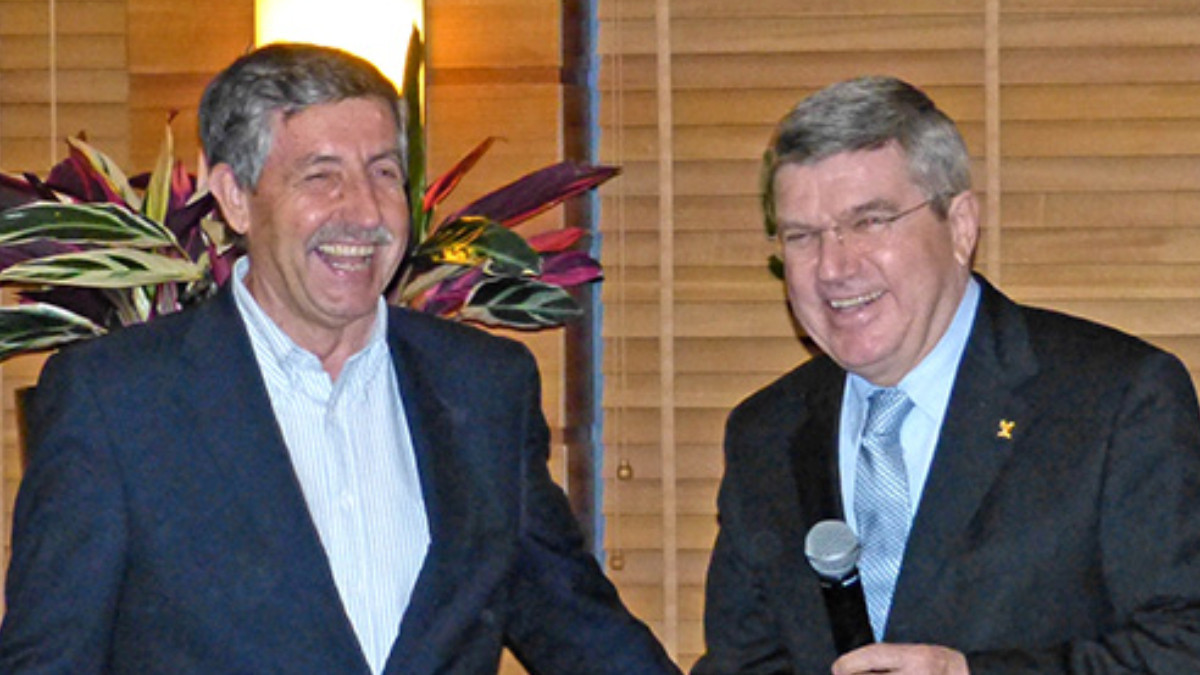 José Perurena and IOC President Thomas Bach. TWGA