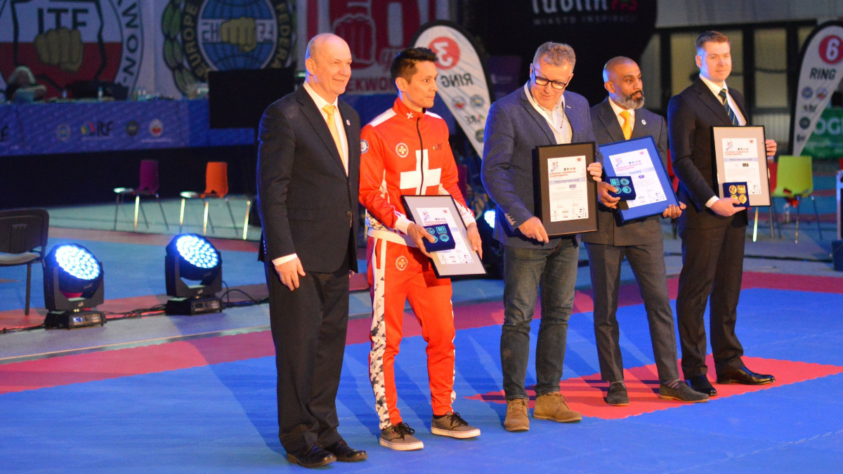 An evening full of awards for the grandmasters of taekwondo. ETC - LUBLIN 2024