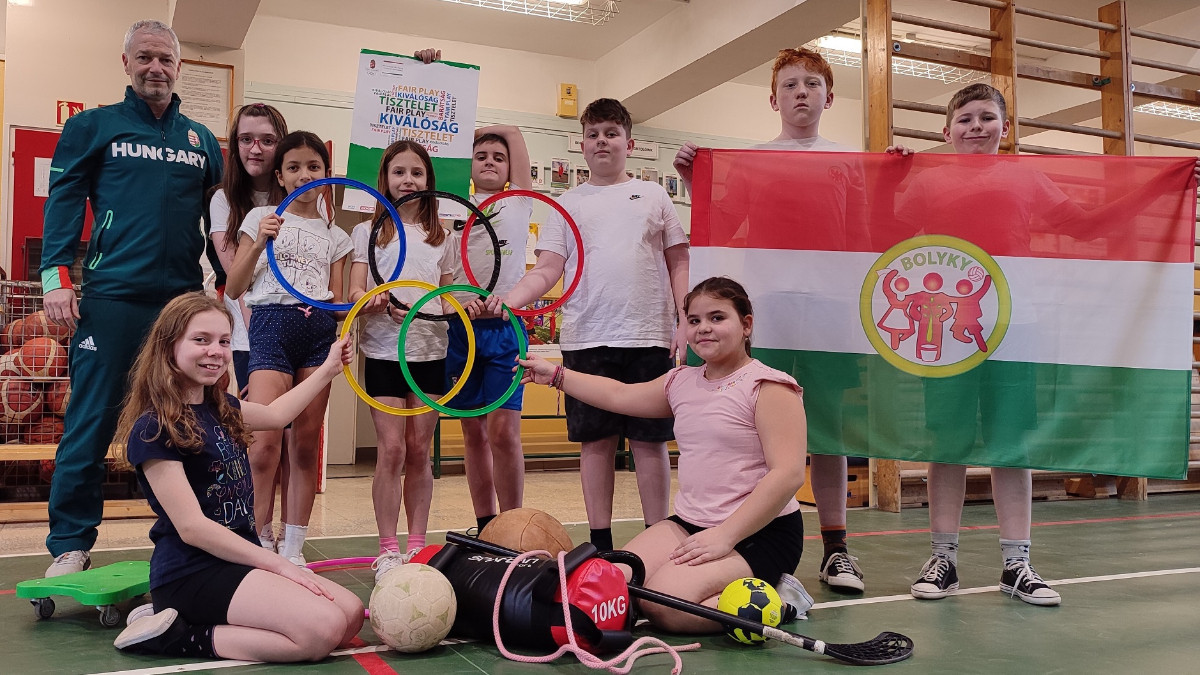 Hungary launched the Olympic Values Education Programme (OVEP) in February. HOC