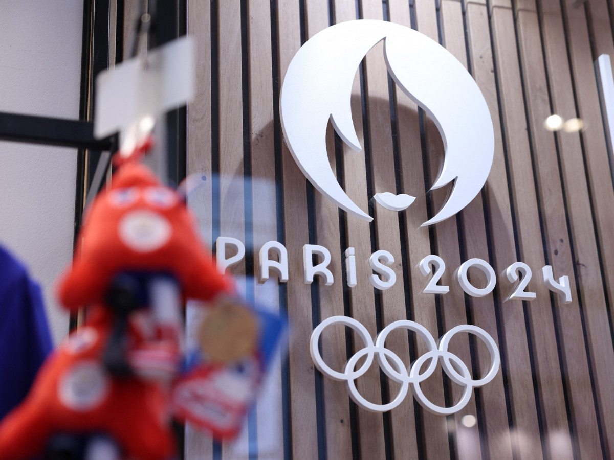 Paris 2024: Police detain teenager who wanted to 'die a martyr' at games