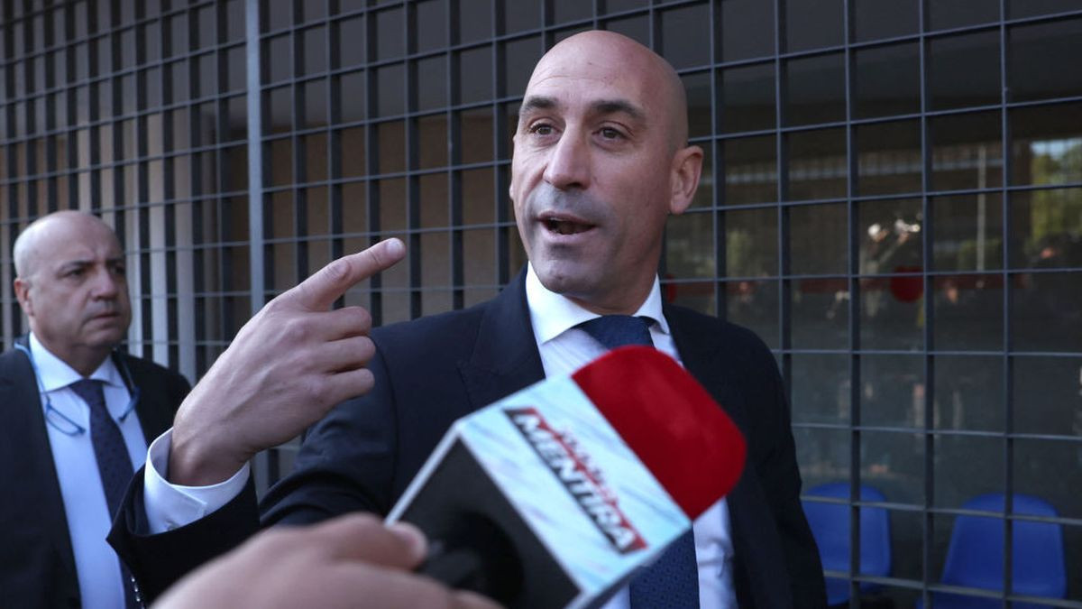 Spain's former football chief Luis Rubiales talks to media as he arrives to testify over an alleged graft scandal at the court in Madrid on 29 April 2024. GETTY IMAGES