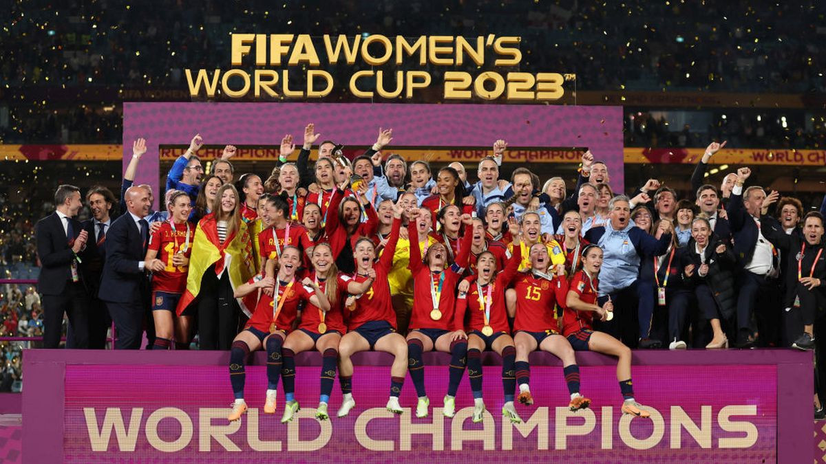 Spain in the Ceremony after winning the FIFA Women's World Cup Australia & New Zealand 2023. GETTY IMAGES