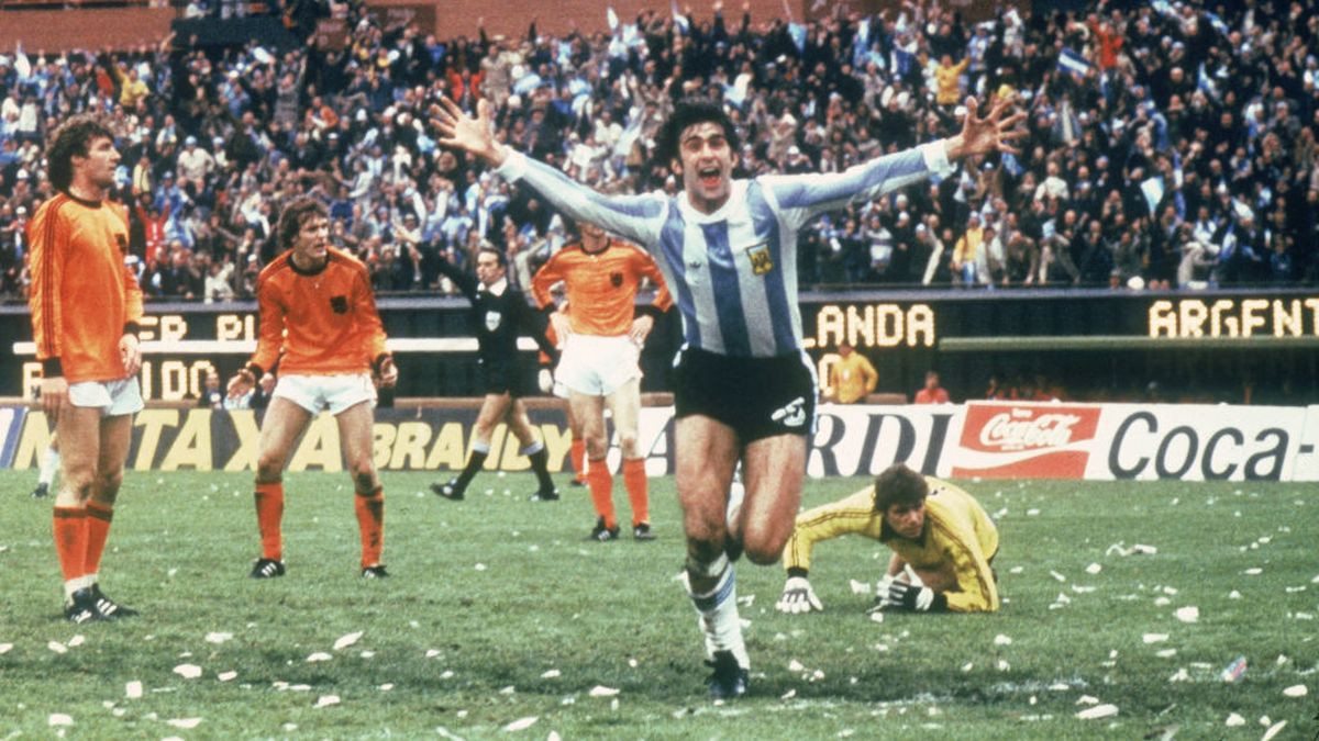 The 'Matador' Kempes, a key figure in Menotti's World Cup-winning team in 1978, celebrates his goal in the final against the Netherlands.GETTY IMAGES