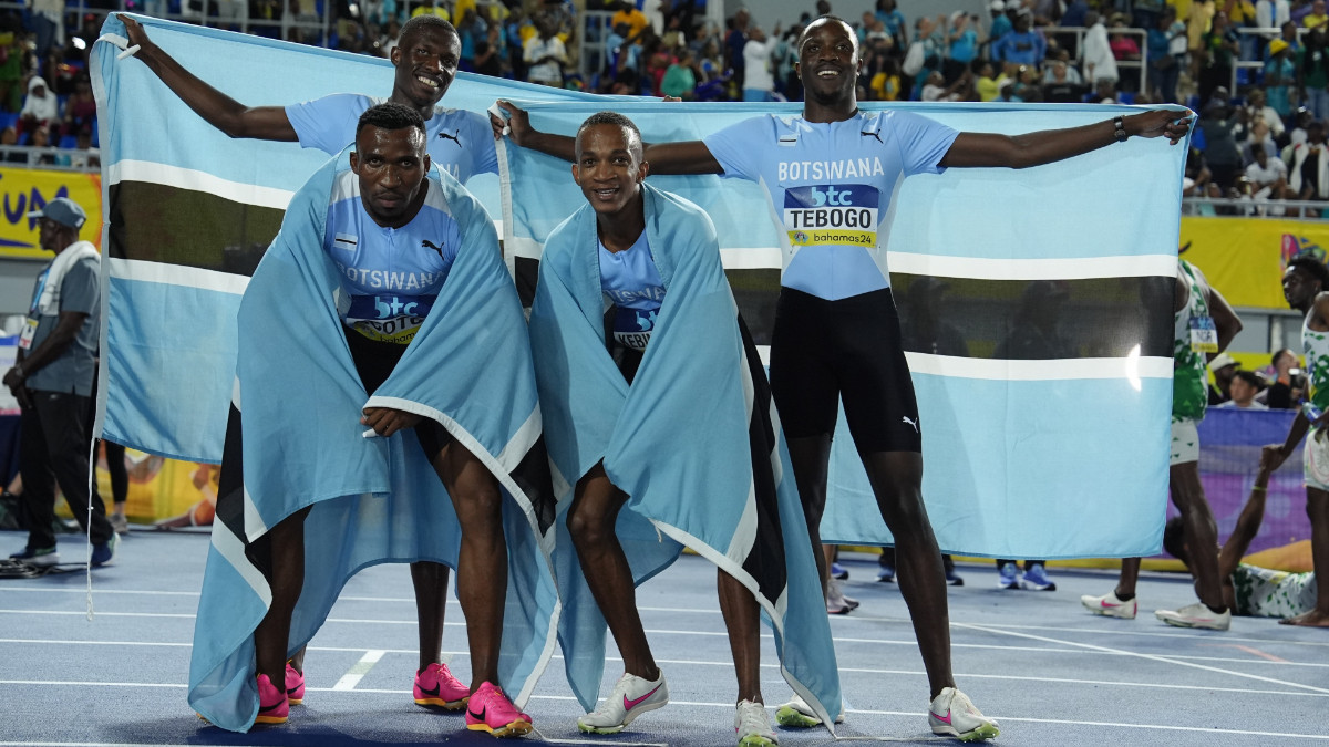 Botswana with Letsile Tebogo (R) caused a sensation in the 4x400m. WORLD ATHLETICS