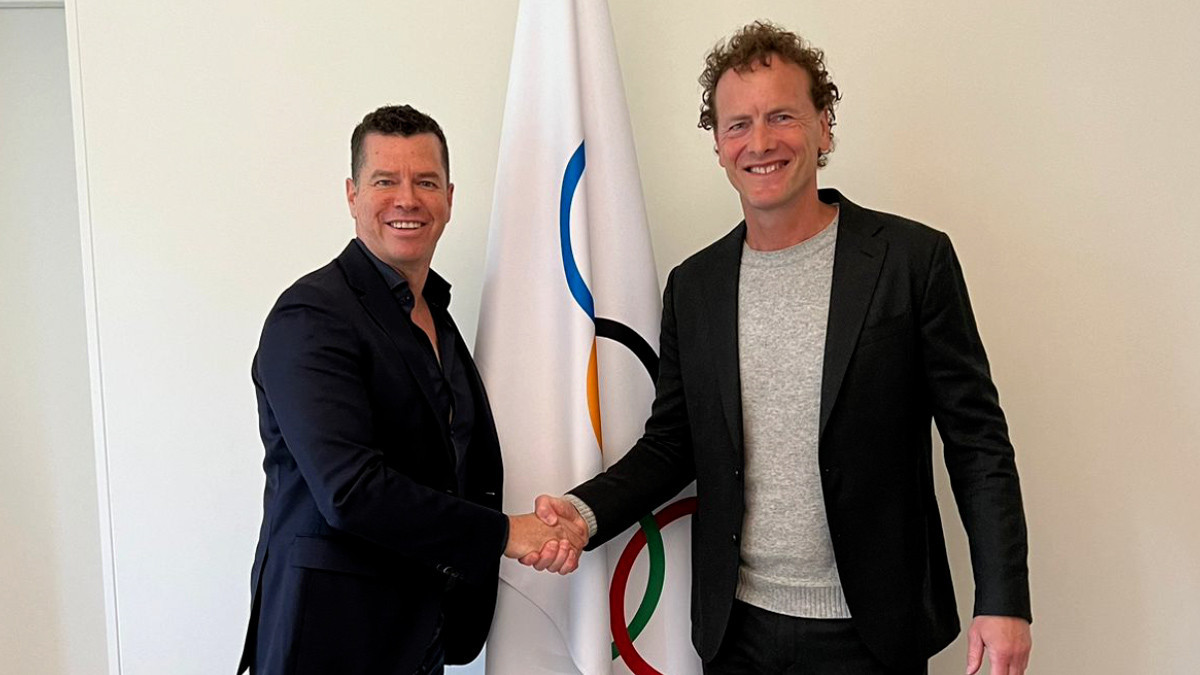 IOC sports director Kit McConnell and World Boxing president Boris van der Vorst. X/@RealWorldBoxing