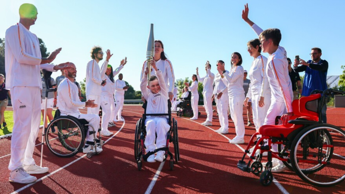 Olympic Torch Relay: Day two of France in the Mediterranean air