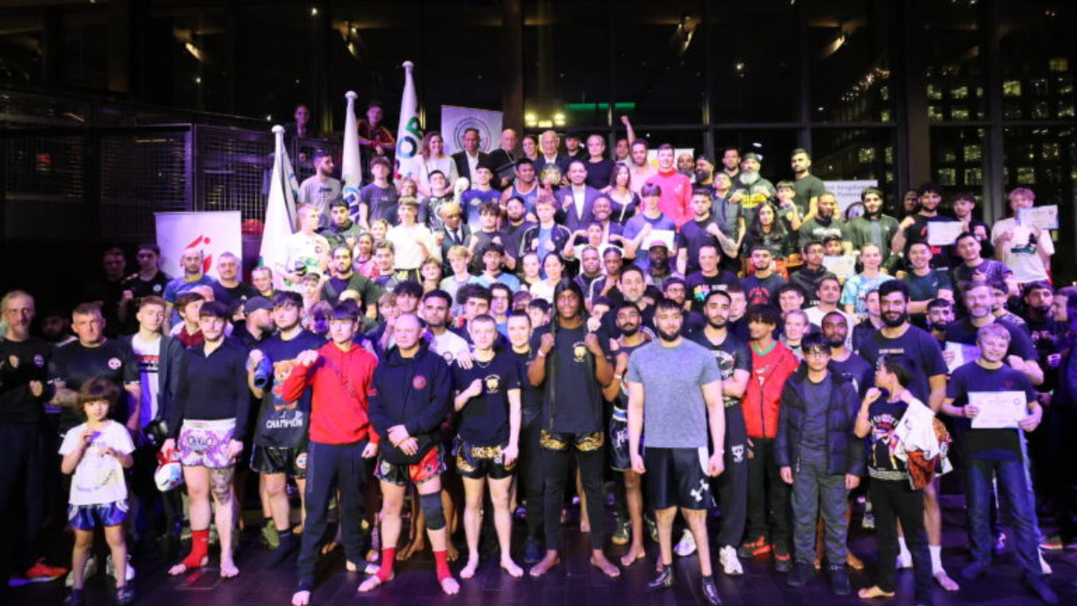 300 people attended an amazing demonstration by world star Buakaw. UKMF