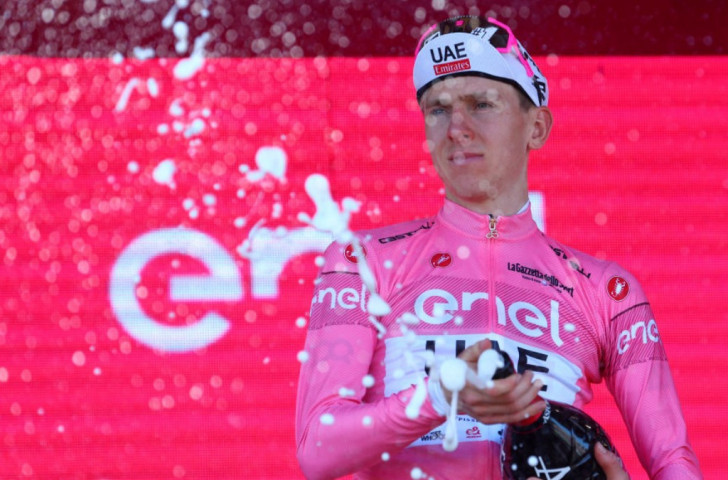 Pogacar rules with an iron fist in the first week of the Giro d'Italia. GETTY IMAGES