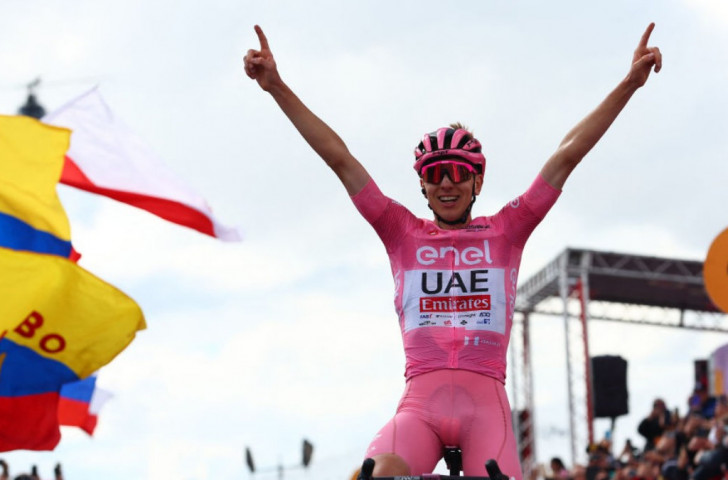Tadej Pogacar continues to dominate Giro d'Italia on all terrains
