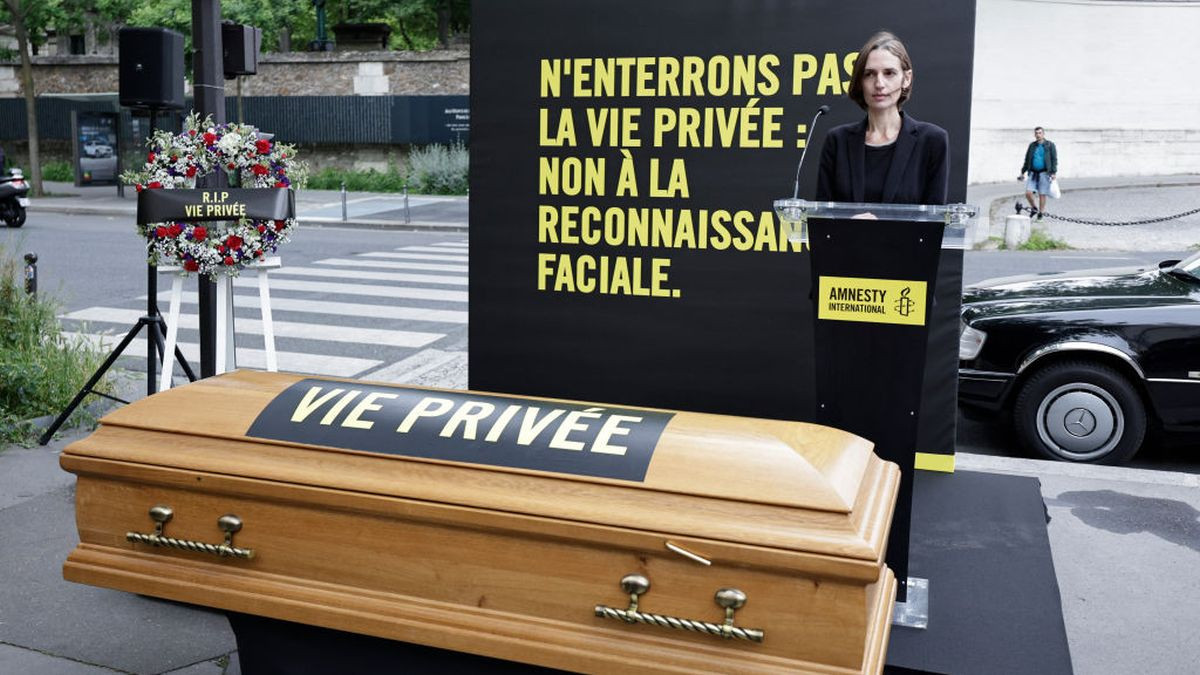 Amnesty International protests against Paris 2024 over AI surveillance