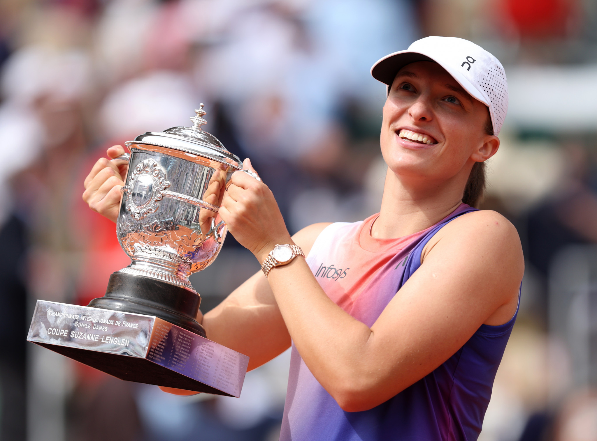 Iga Swiatek got her hands on the illustrious prize at Roland Garros after beating Jasmine Paolini in the final. GETTY IMAGES
