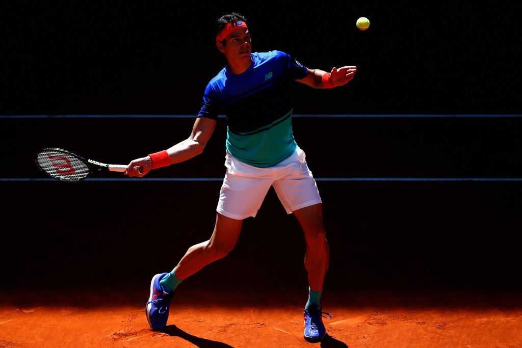 Raonic reaches Mutua Madrid Open second round after straight sets win