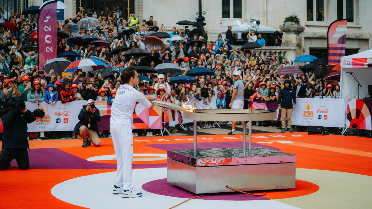 Torch Relay Stage 37: A refreshing day in Vichy