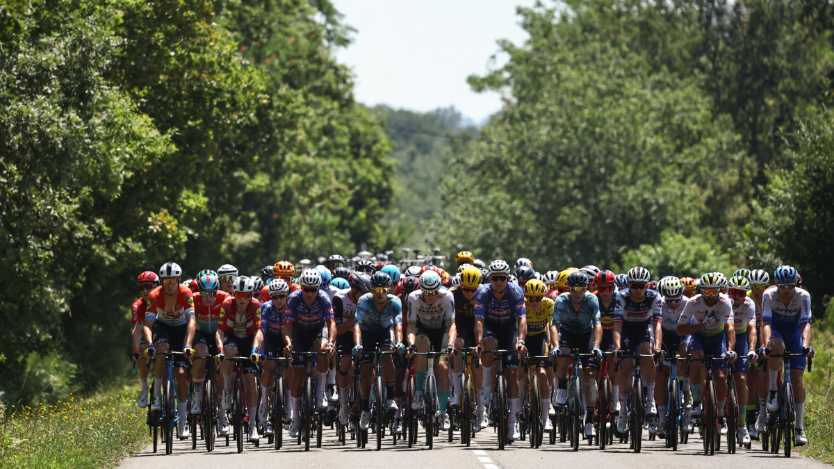 The 2024 Tour de France won't finish in Paris because of the Olympic Games. GETTY IMAGES