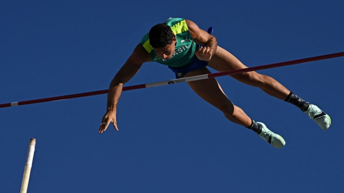 Thiago Braz jumped 5.65m this Saturday and did not reach the required 5.82m to qualify for Paris 2024. GETTY IMAGES