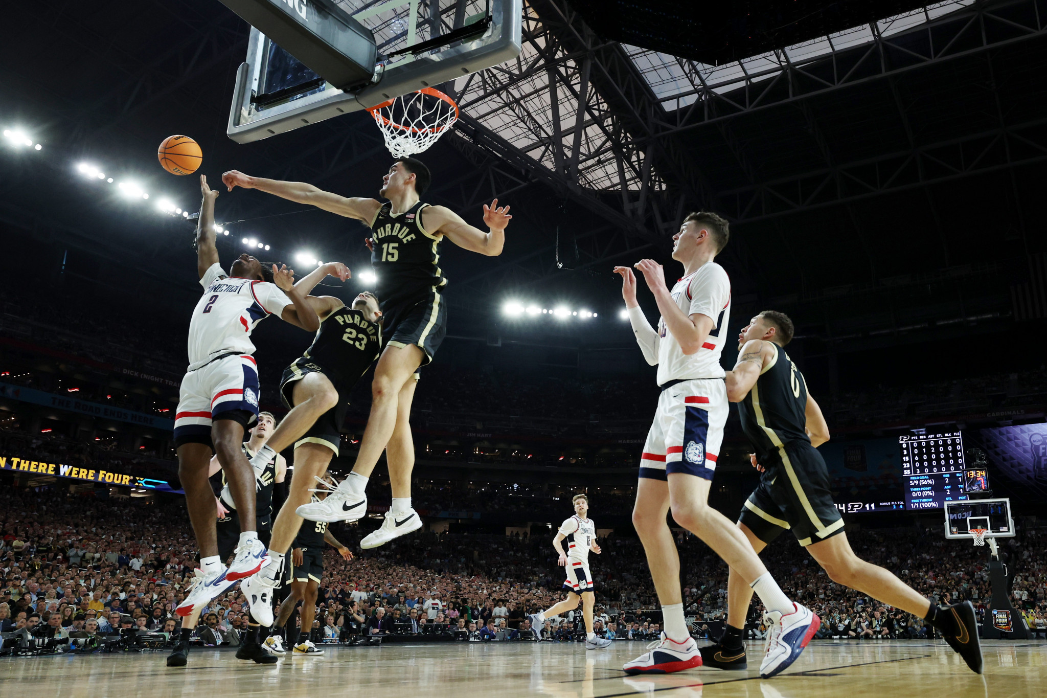 Zach Edey won two consecutive Naismith awards at Purdue. GETTY IMAGES 