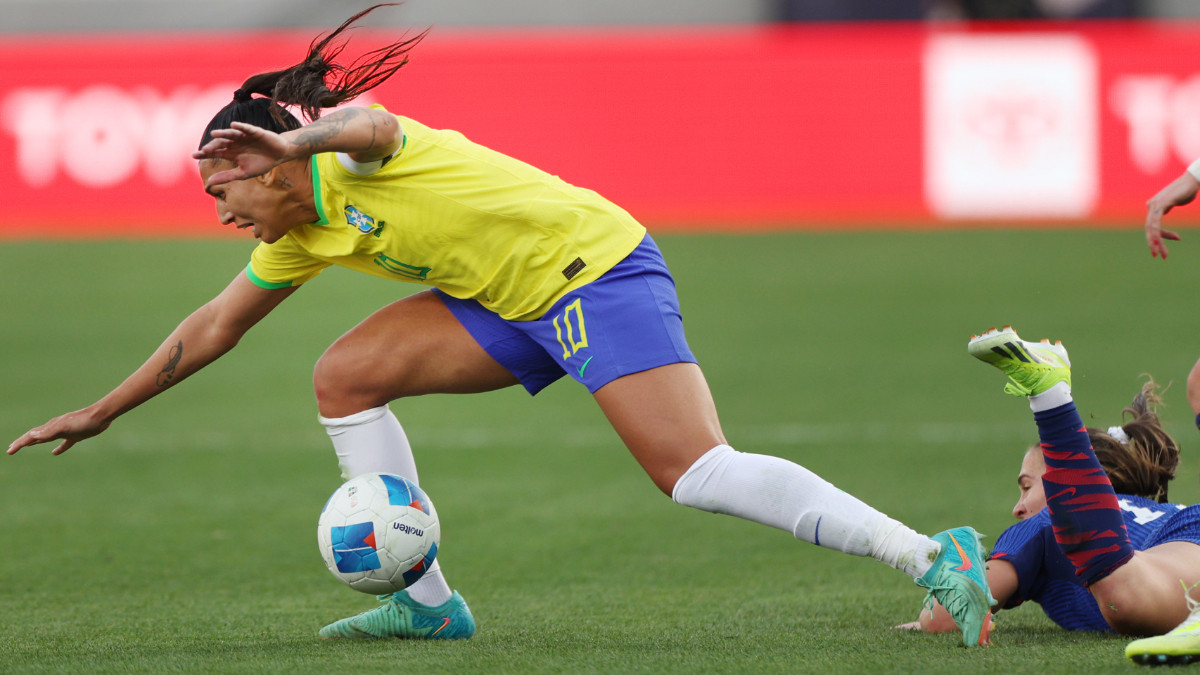 Brazilian striker Bia Zaneratto ruled out of Paris due to injury