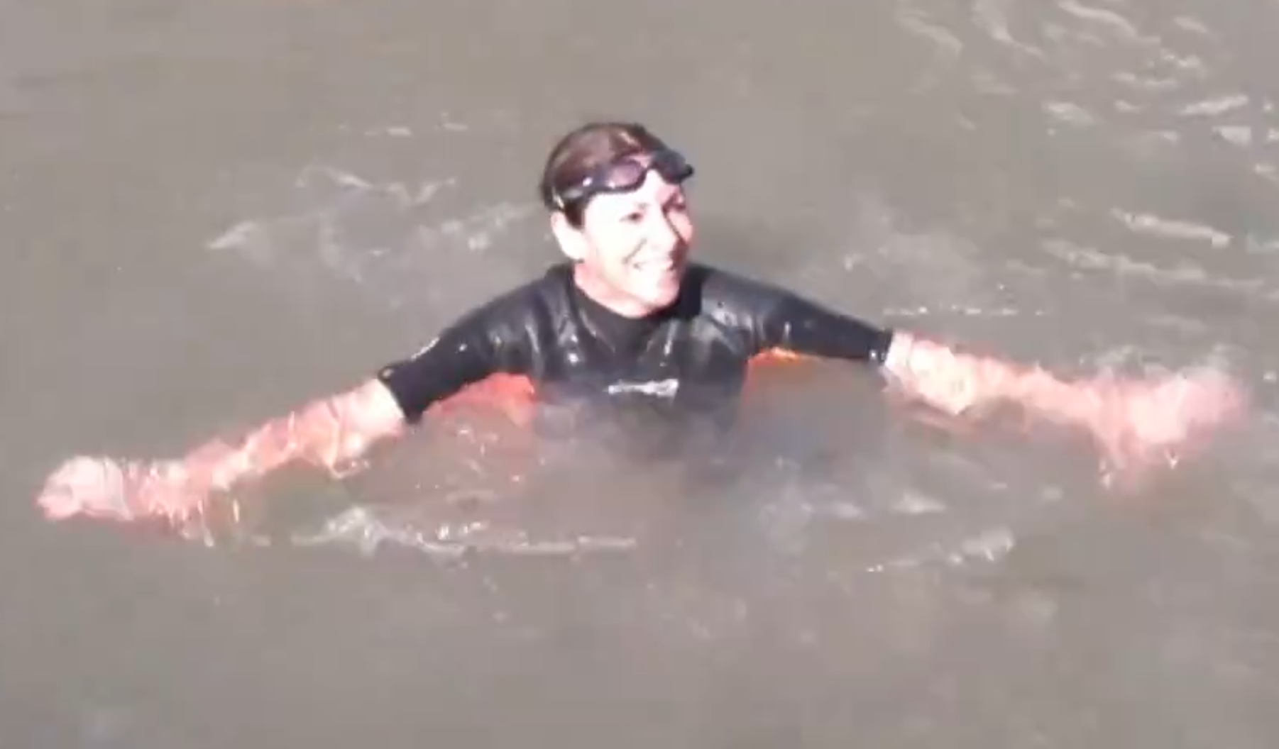 Paris Major Anne Hidalgo swims in the Seine. GETTY IMAGES