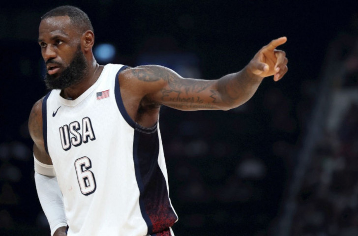 Paris 2024: USA easily beat Serbia, but LeBron has doubts. GETTY IMAGES
