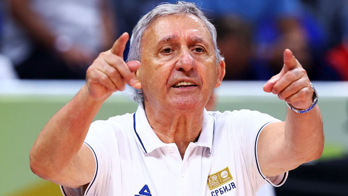 Head coach Svetislav Pesic of Serbia, during the FIBA Basketball World Cup 2023. GETTY IMAGES