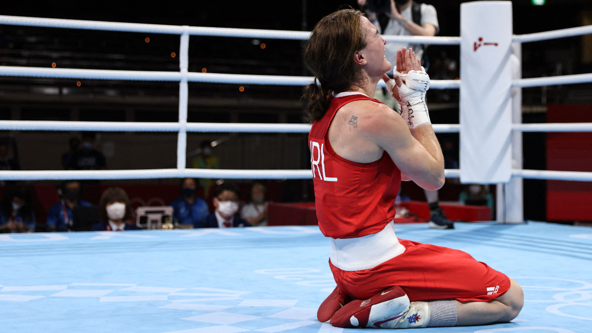 Kelly Harrington celebrating her victory at the Tokyo 2020. GETTY IMAGES
