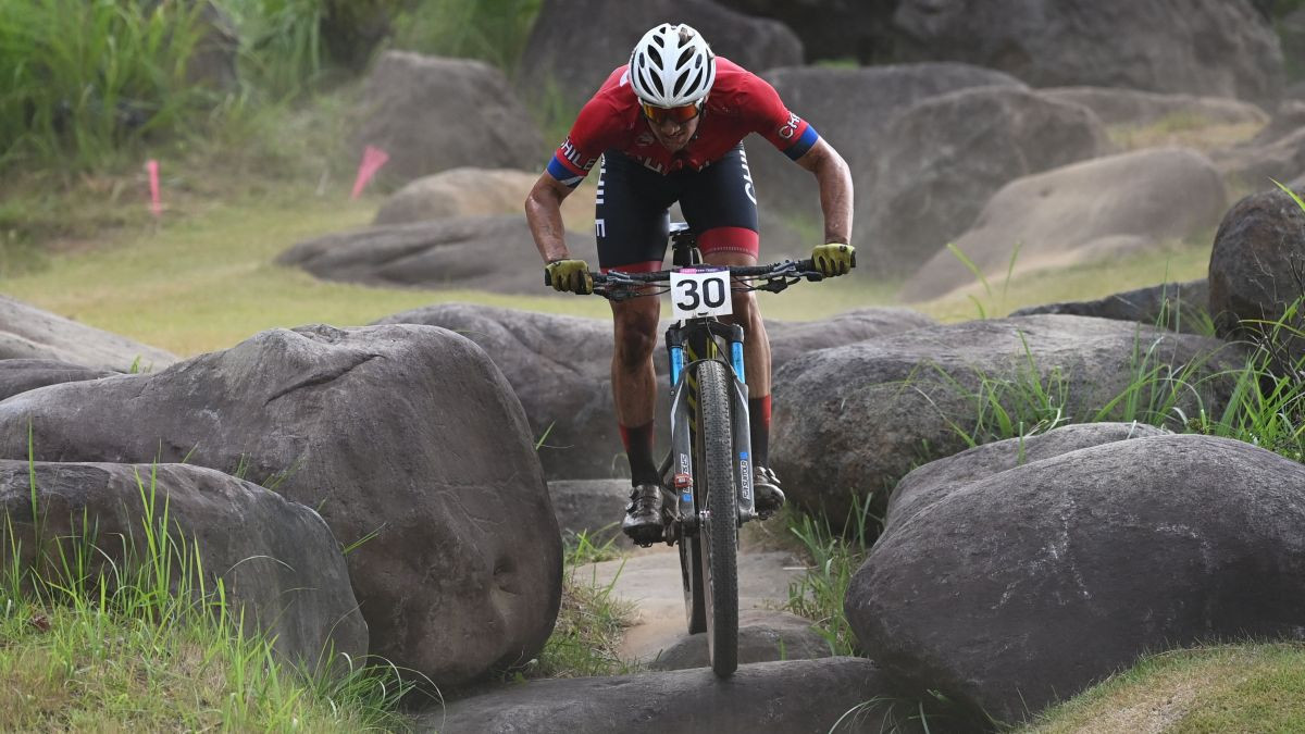 Martin Vidaurre of Chile rides during the cycling mountain bike men's cross-country race of the Tokyo 2020. GETTY IMAGES
