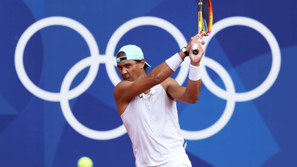 Rafael Nadal may miss singles tournament in Paris