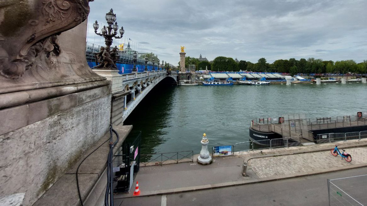 A calm River Seine at the site of bacteriological measurements near the Pont Alexandre III in Paris. RDP / INSIDETHEGAMES