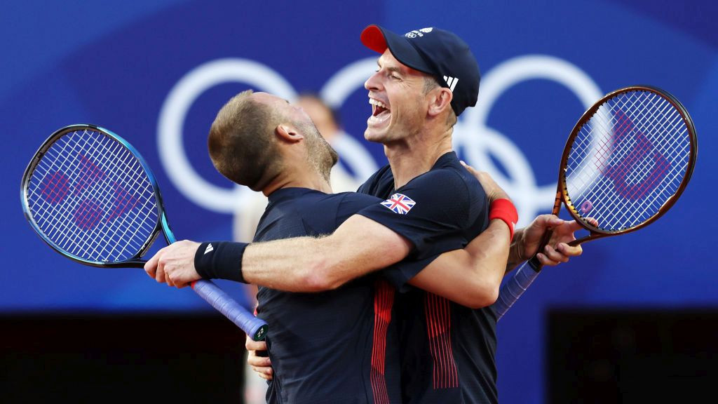 Andy Murray and partner Dan Evans of Team Great Britain. GETTY IMAGES