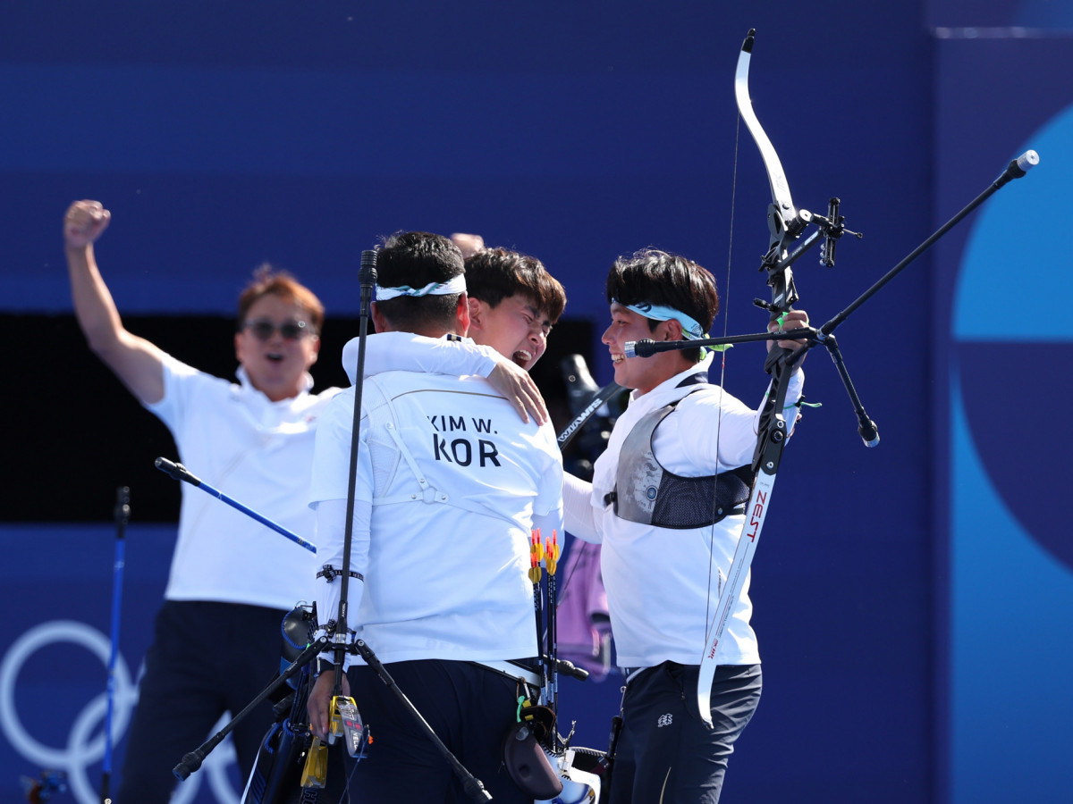 Archery: South Korea sweep aside France to secure gold