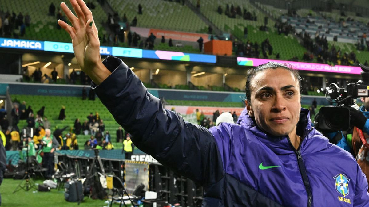 Women's football: Marta sent off as Brazil lose to Spain