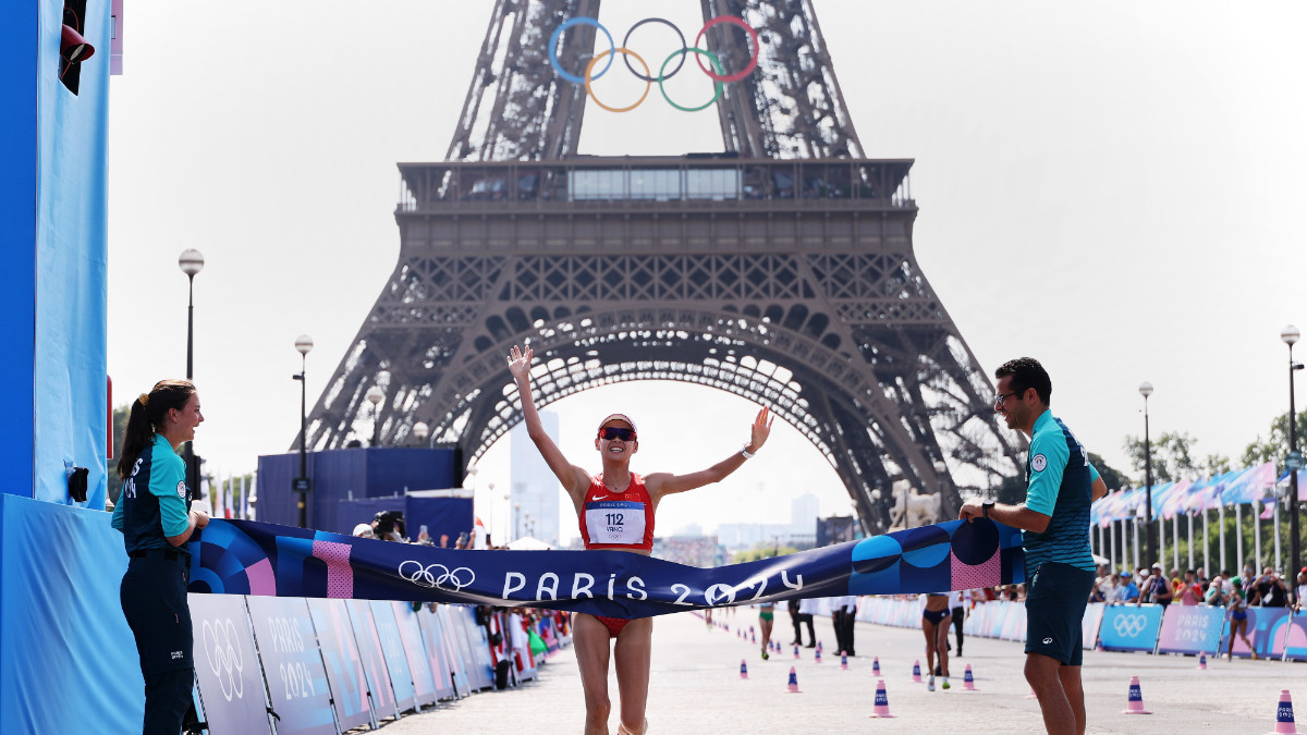 Athletics' spectacular start in Paris
