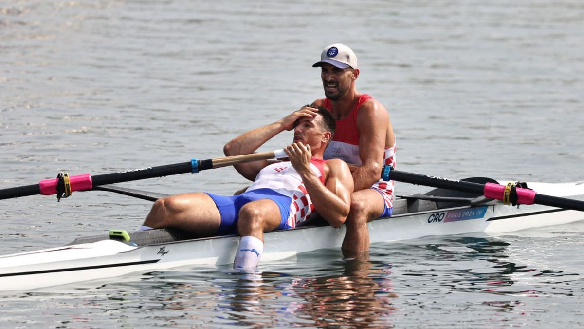 Martin Sinkovic and Valent Sinkovic of Team Croatia celebrate winning the gold. GETTY IMAGES