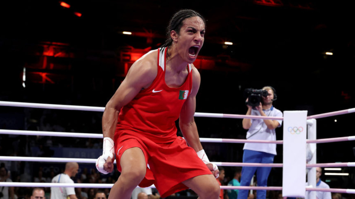 Imane Khelif celebrates victory against Anna Luca Hamori after the Women's 66kg Quarter-final in Paris 2024. GETTY IMAGES