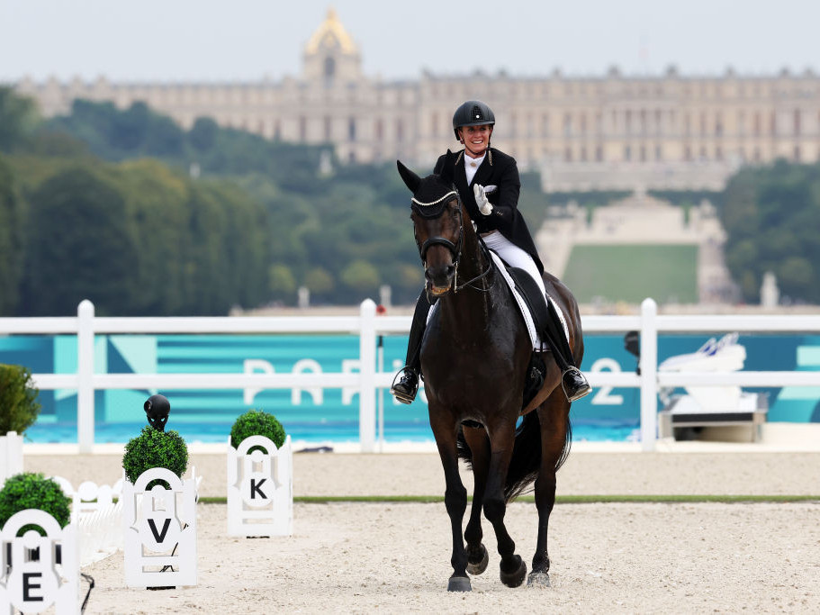 Jessica von Bredow-Werndl and horse Dalera dazzled crowds Sunday at Versailles. GETTY IMAGES