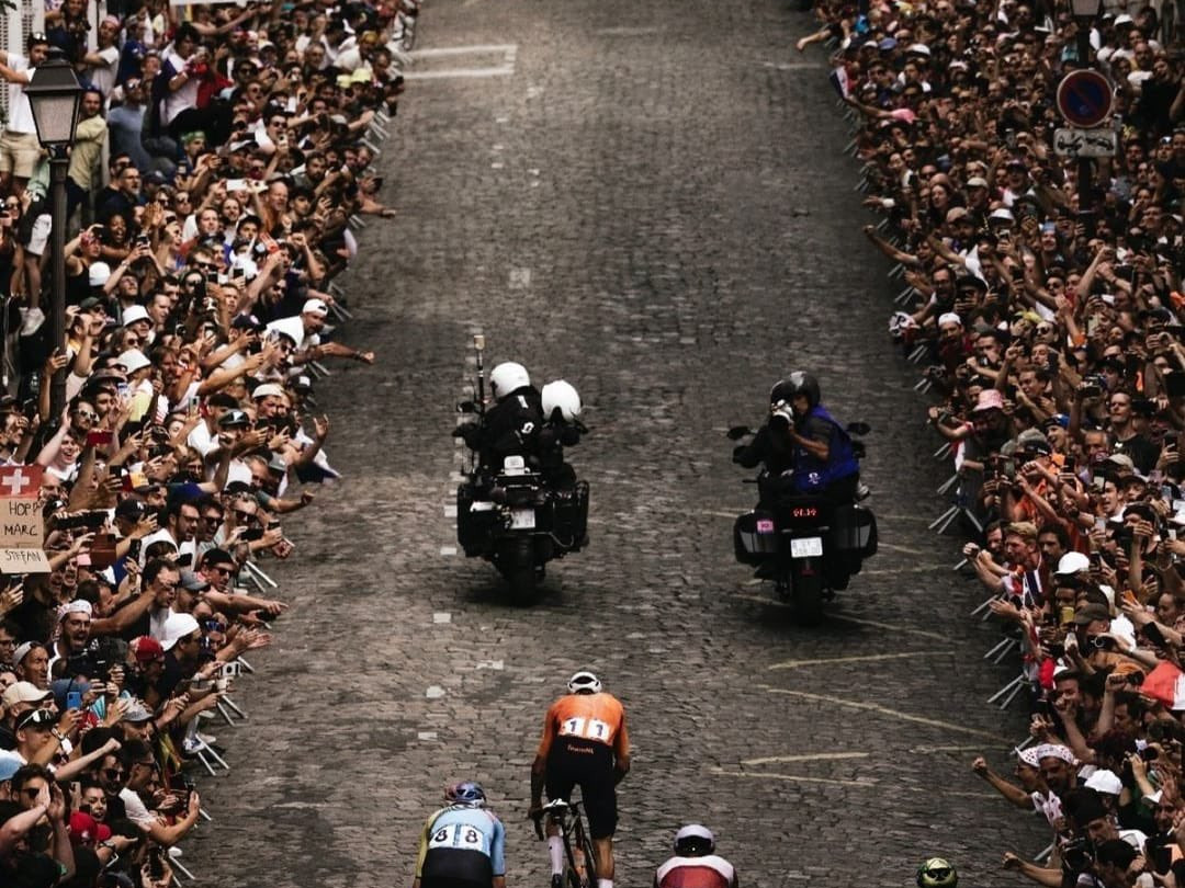 Viral photo of Olympic crowds compared to Claude Monet masterpiece