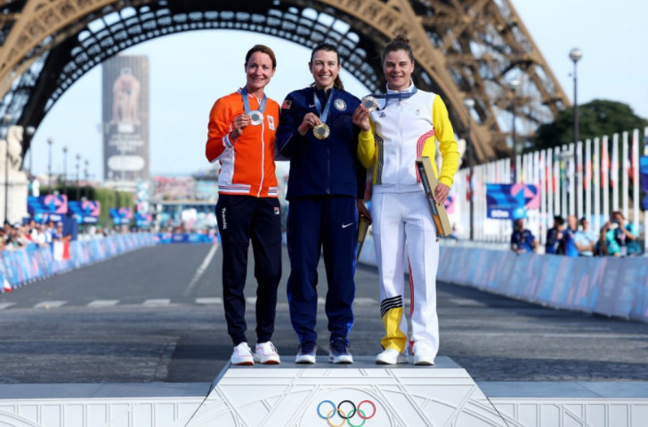 Cyclist Kristen Faulkner upsets favourites to take road race gold. GETTY IMAGES