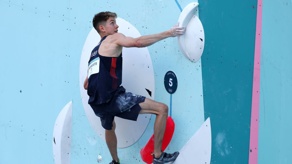 Toby Roberts of Team Great Britain climbs during the Men's Boulder & Lead Semifinal on day ten of the Olympic Games Paris 2024 at Le Bourget Sport Climbing Venue. GETTY IMAGES