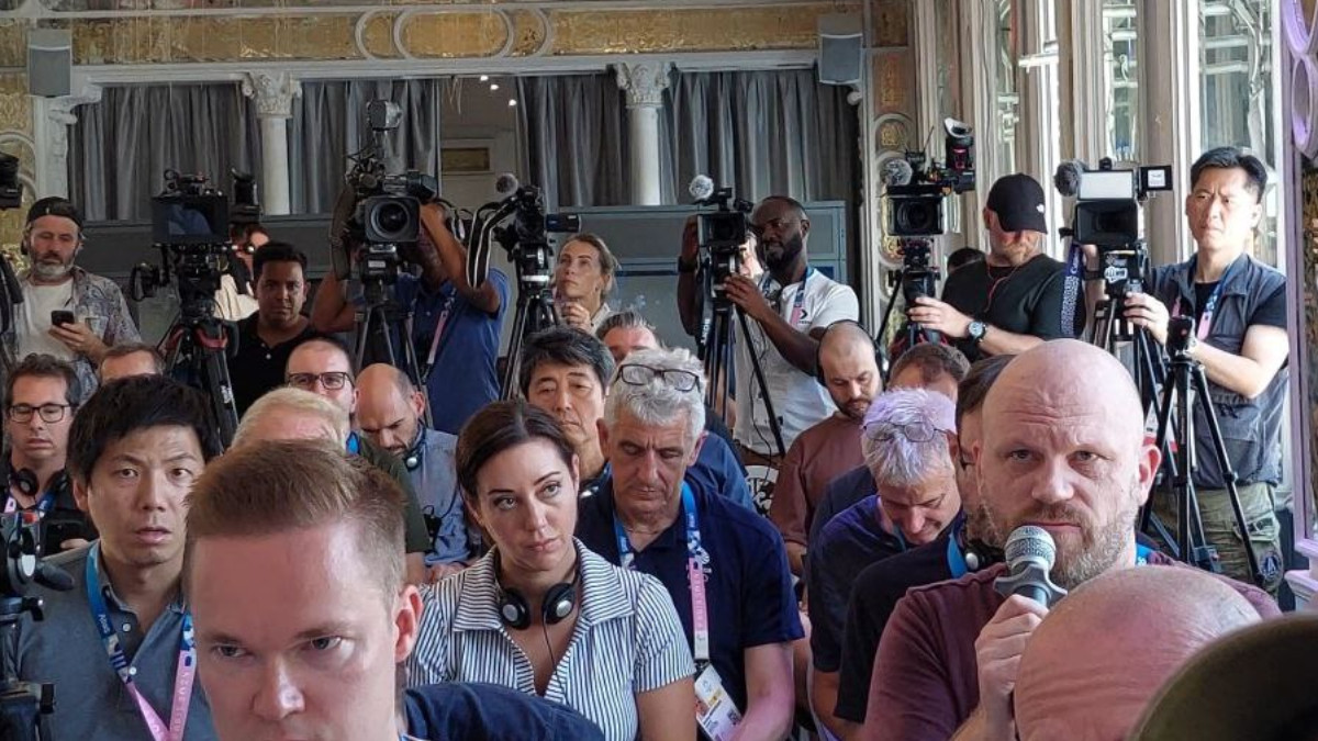 Most than 70 international media and press workers covering the press conference in Paris. RDP / INSIDE THE GAMES