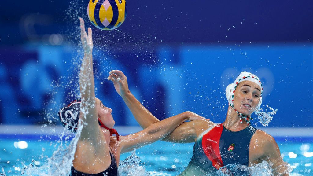 Dorottya Szilagyi of Team Hungary is challenged by Madeline Musselman of Team United States. GETTY IMAGES