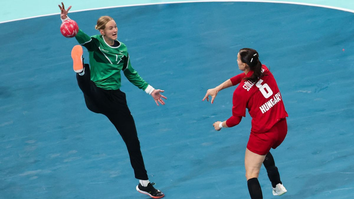 Nadine Szoellosi-Schatzl tries to score against Sweden's goalkeeper Johanna Bundsen. GETTY IMAGES