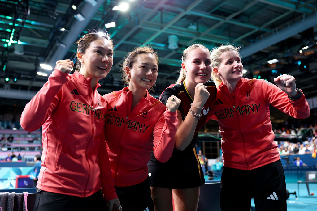 Annett Kaufmann of Team Germany celebrates with teammates during the Women’s Team Quarterfinal against Archana Girish Kamath of Team India. GETTY IMAGES