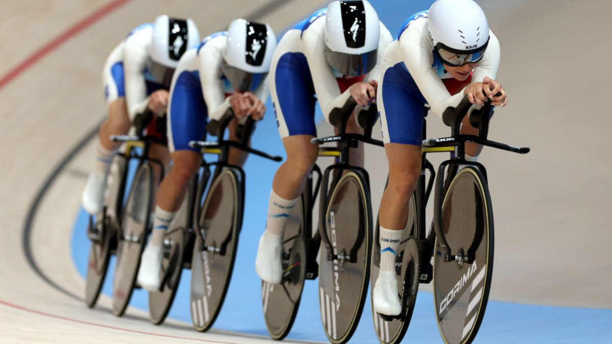 USA women's quartet in action on the track. GETTY IMAGES