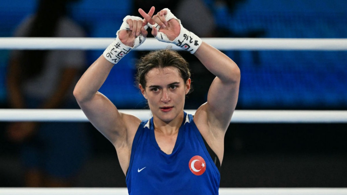 Esra Yildiz makes the double XX gesture in protest after losing to Lin Yu-ting. GETTY IMAGES