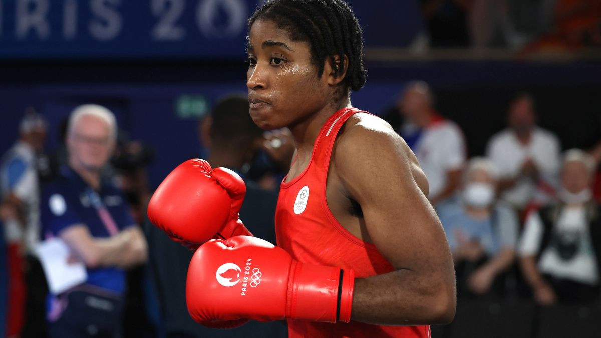 Ngamba arrives to compete against Atheyna Bylon in the women's 75kg boxing semi-final. GETTY IMAGES