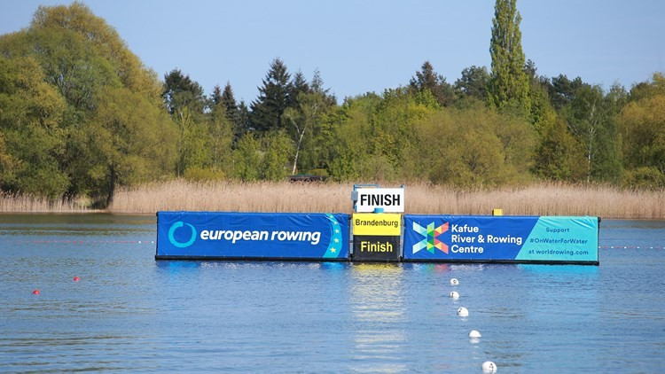 Action began at the European Championships this morning in Brandenburg ©World Rowing