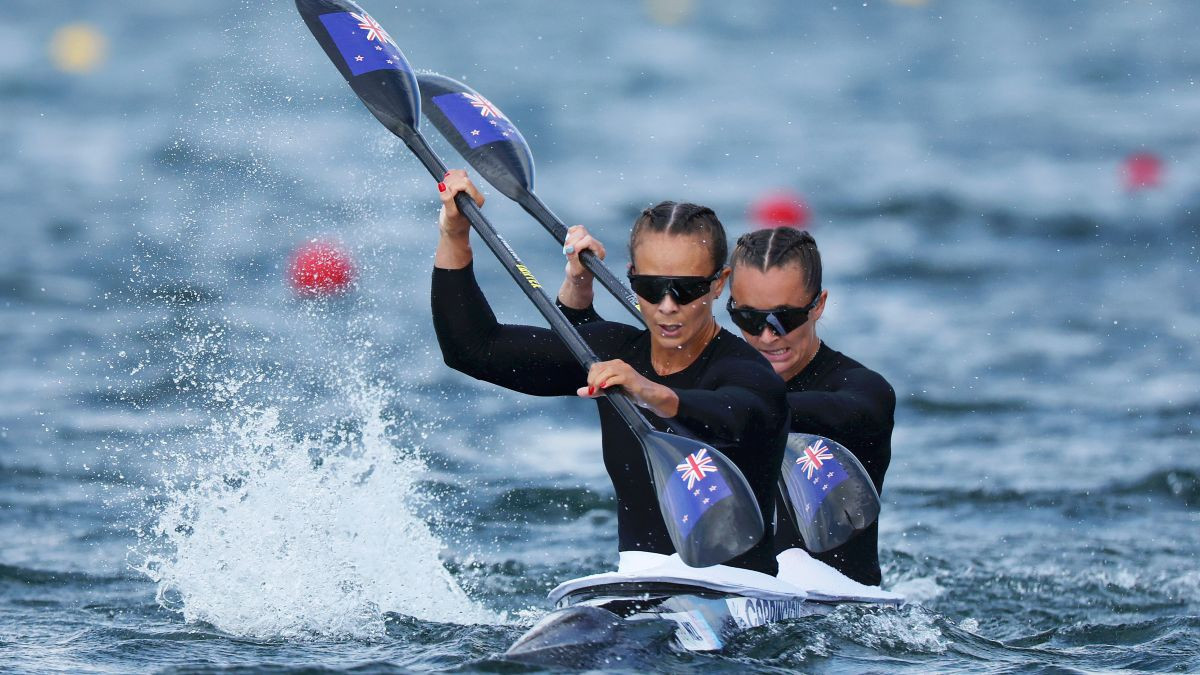 Lisa Carrington and Alicia Hoskin compete during the Women's Kayak Double 500m Final. GETTY IMAGES